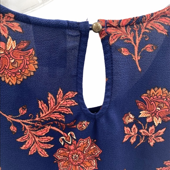 Self Esteem Tie Front Bell Sleeves Floral Top M - Picture 13 of 15